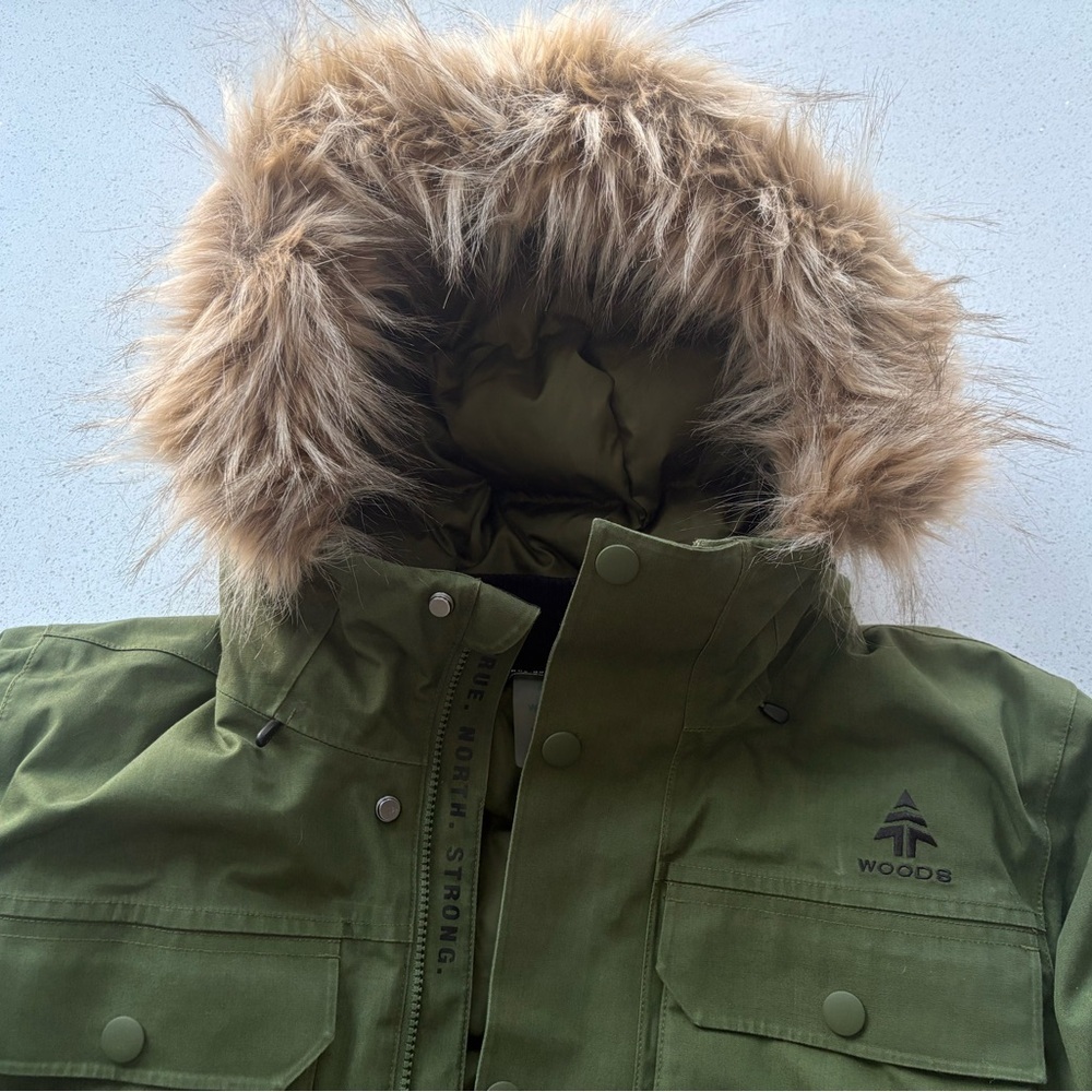 Woods down winter jacket with fur trim - mens size medium
